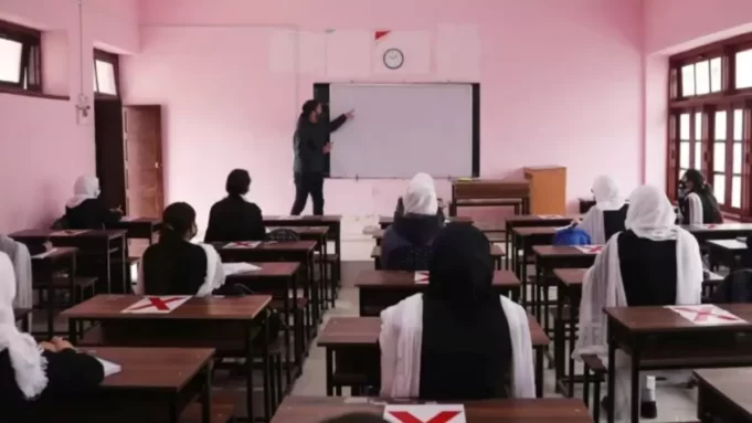 There are not enough teachers in the Ganderbal education zone's Hariganiwan