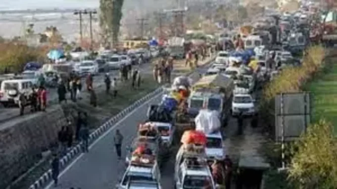 On the National Highway, no regular traffic will be stopped when a VVIP moves, says the ADGP of Kashmir
