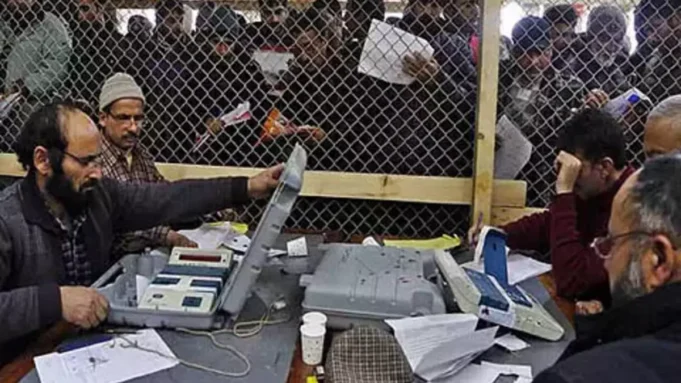 Vote counting for the LAHDC elections in 2023 is underway under tight security in Kargil