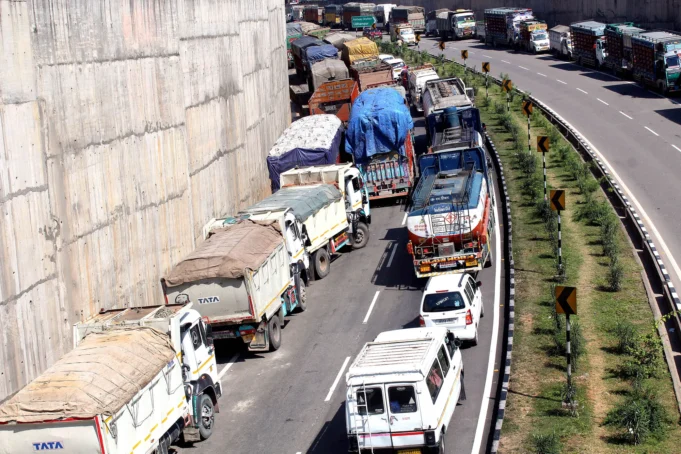 Traffic is plying from both sides on Jammu Srinagar NHW (NH-44)